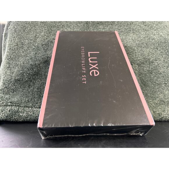 Unopened Luxe Eyebrow Lift Set - Picture 8 of 9